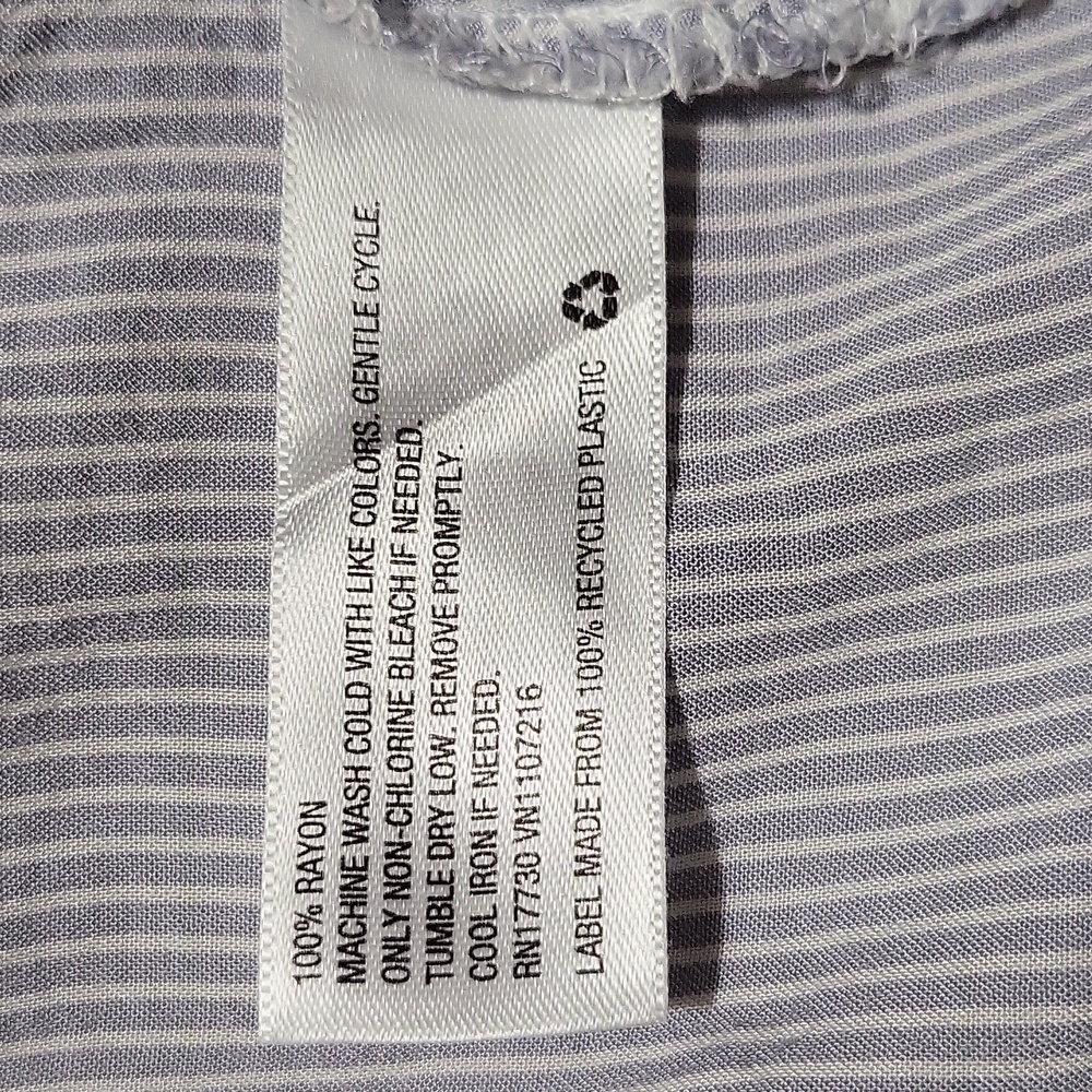 Maternity top with belt - Picture 6 of 7